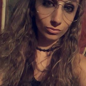 Meet your Posher, Coty lynn